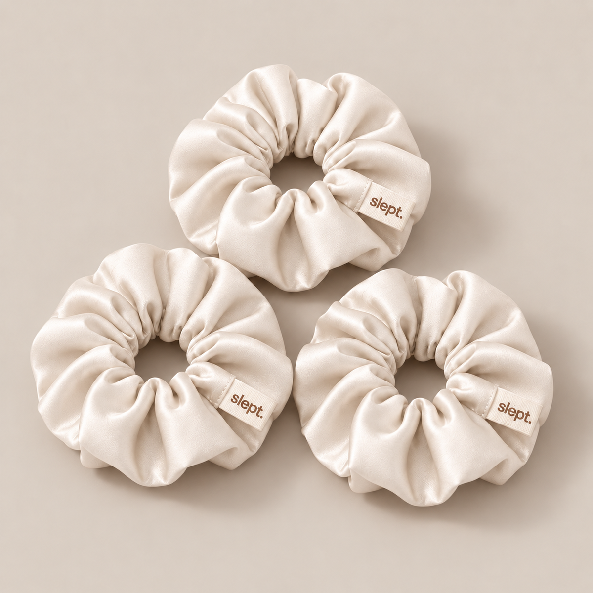 the scrunchie™ | milk